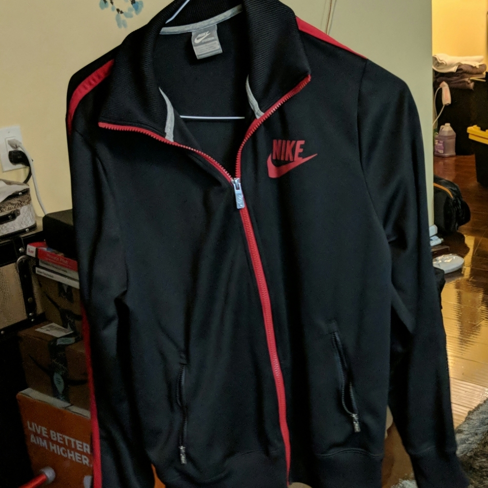 Men's Nike zip up track jacket
